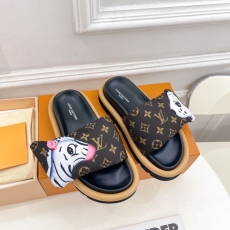 Louis Vuitton Slippers